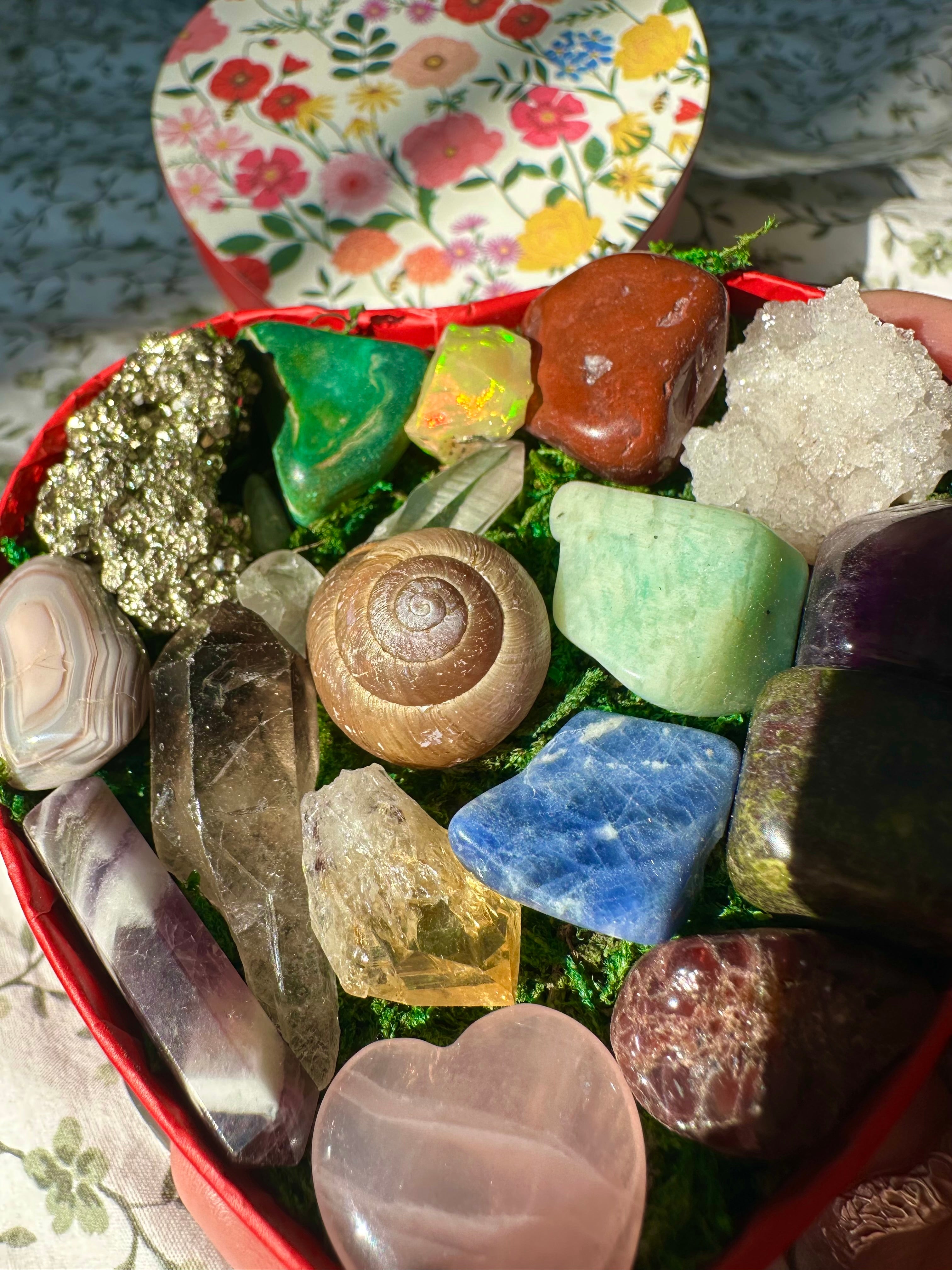 ♡ little crystal heart valentine ❀𓂃๑ï