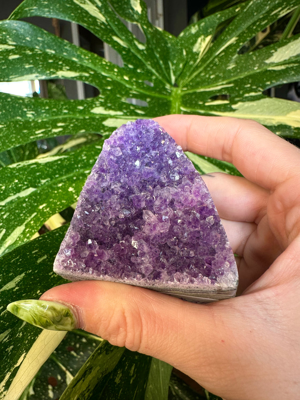 raw amethyst druzy- self standing 1