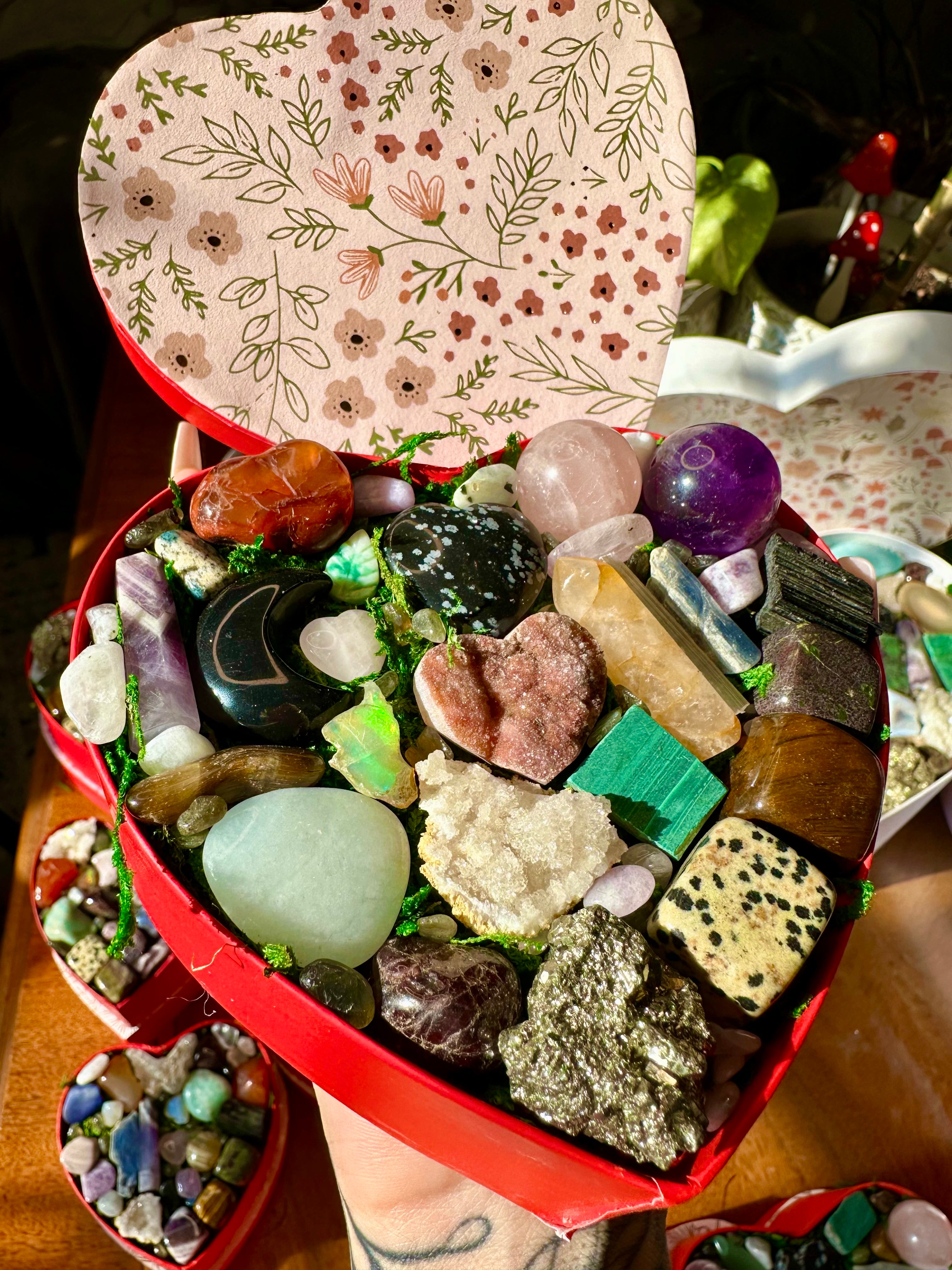 medium crystal valentine 💗🖤