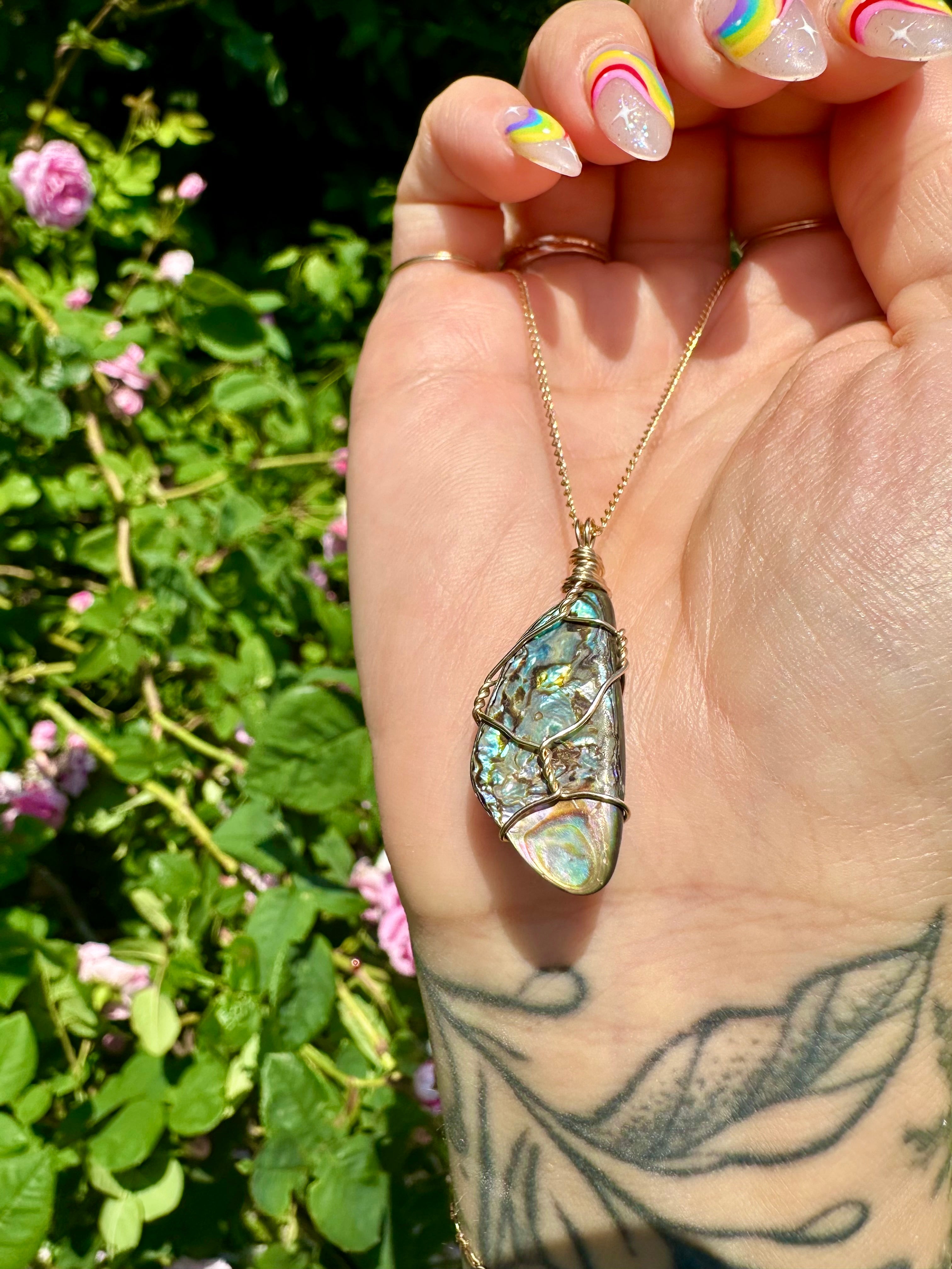 *one of one* abalone shell necklace in 14k gold 🌈