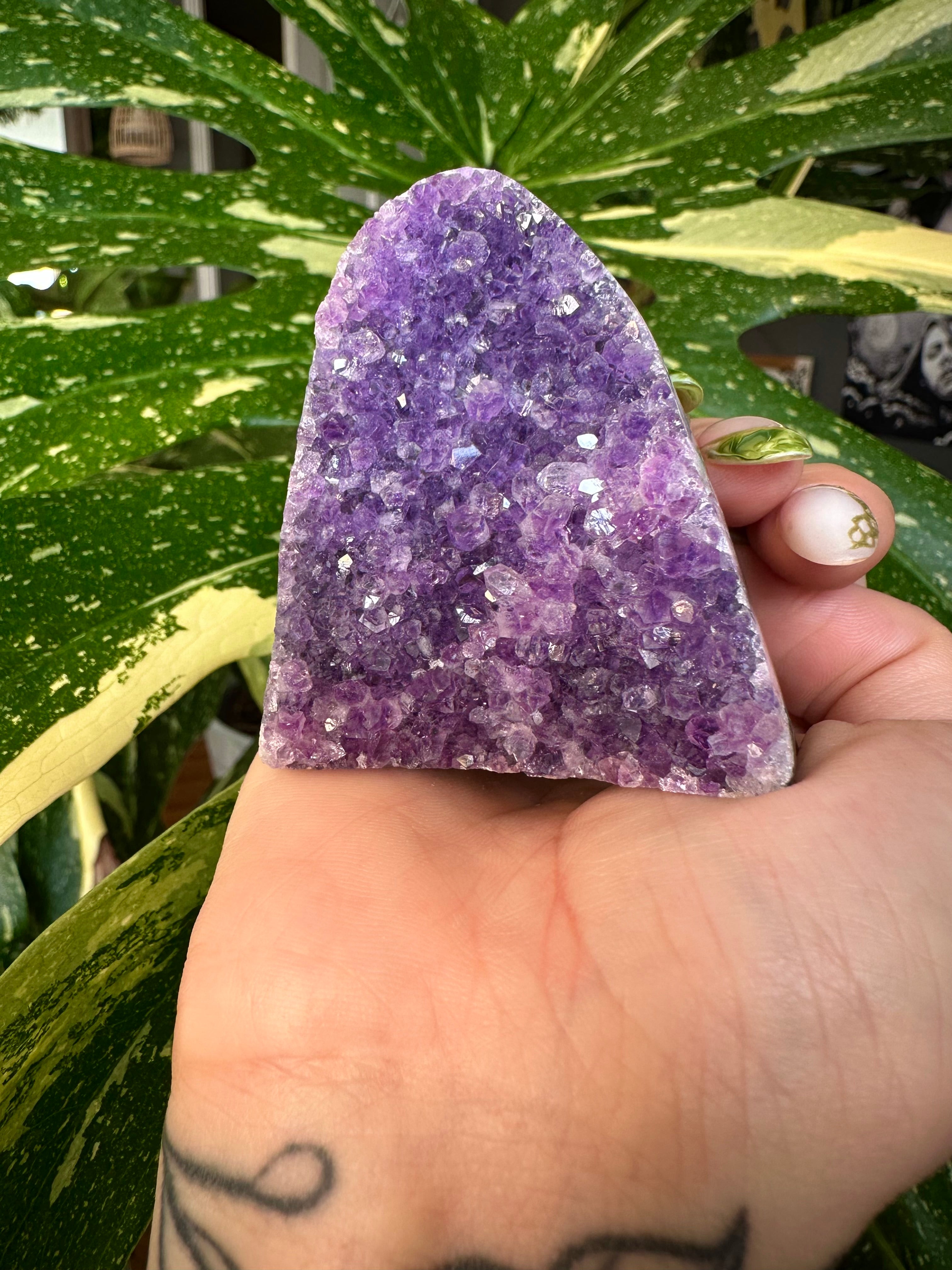 raw amethyst druzy- self standing 1