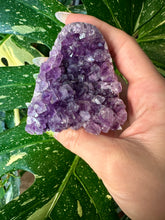 Load image into Gallery viewer, raw amethyst druzy- self standing 3