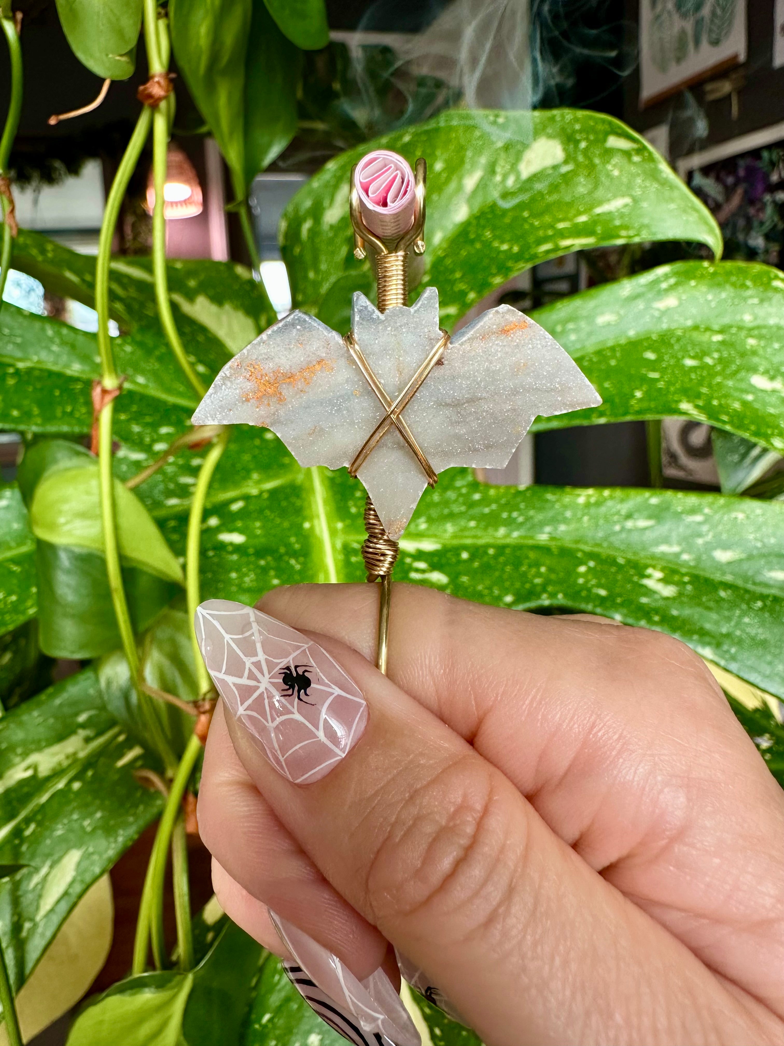 chalcedony druzy bat smoke ring ♡