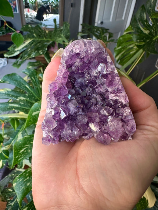 raw amethyst druzy- self standing 3