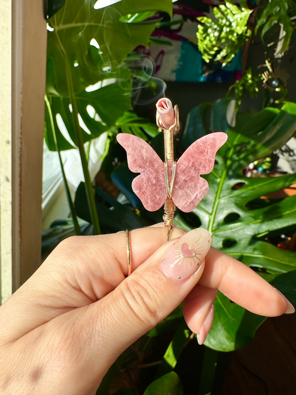 *one of one♡ 14k gold strawberry quartz butterfly smoke ring