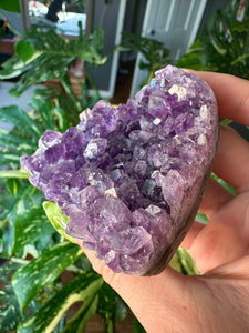 raw amethyst druzy- self standing 3