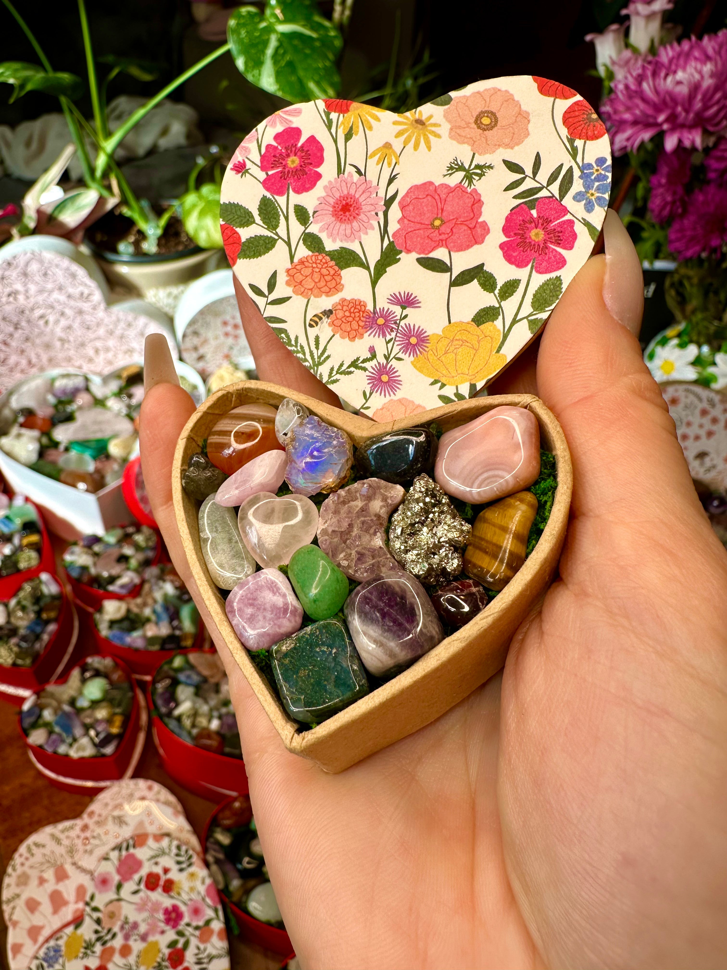 NEW tiniest crystal valentine 🌸