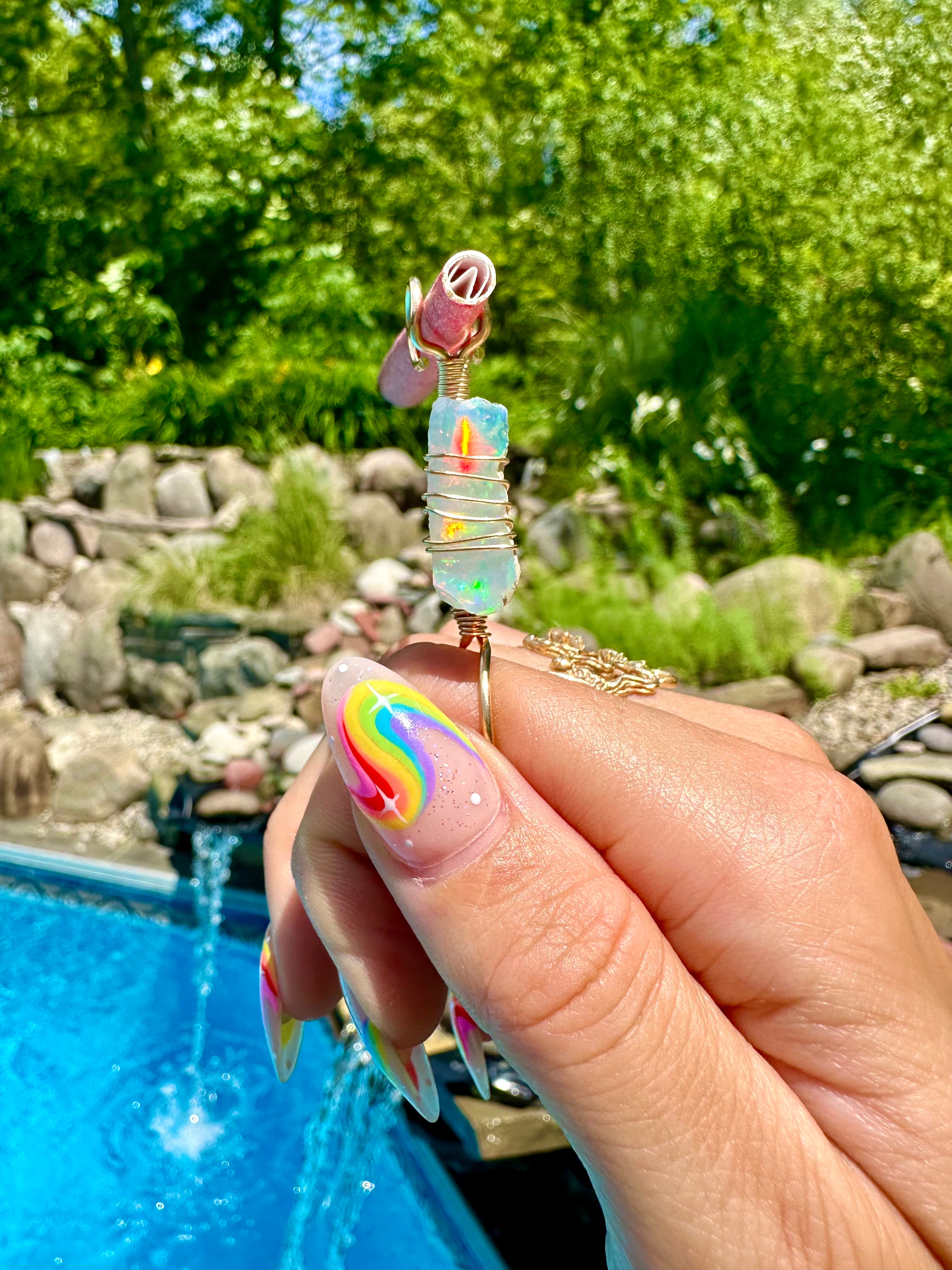 ♡one of one♡ 14k gold raw opal smoke ring 🌈