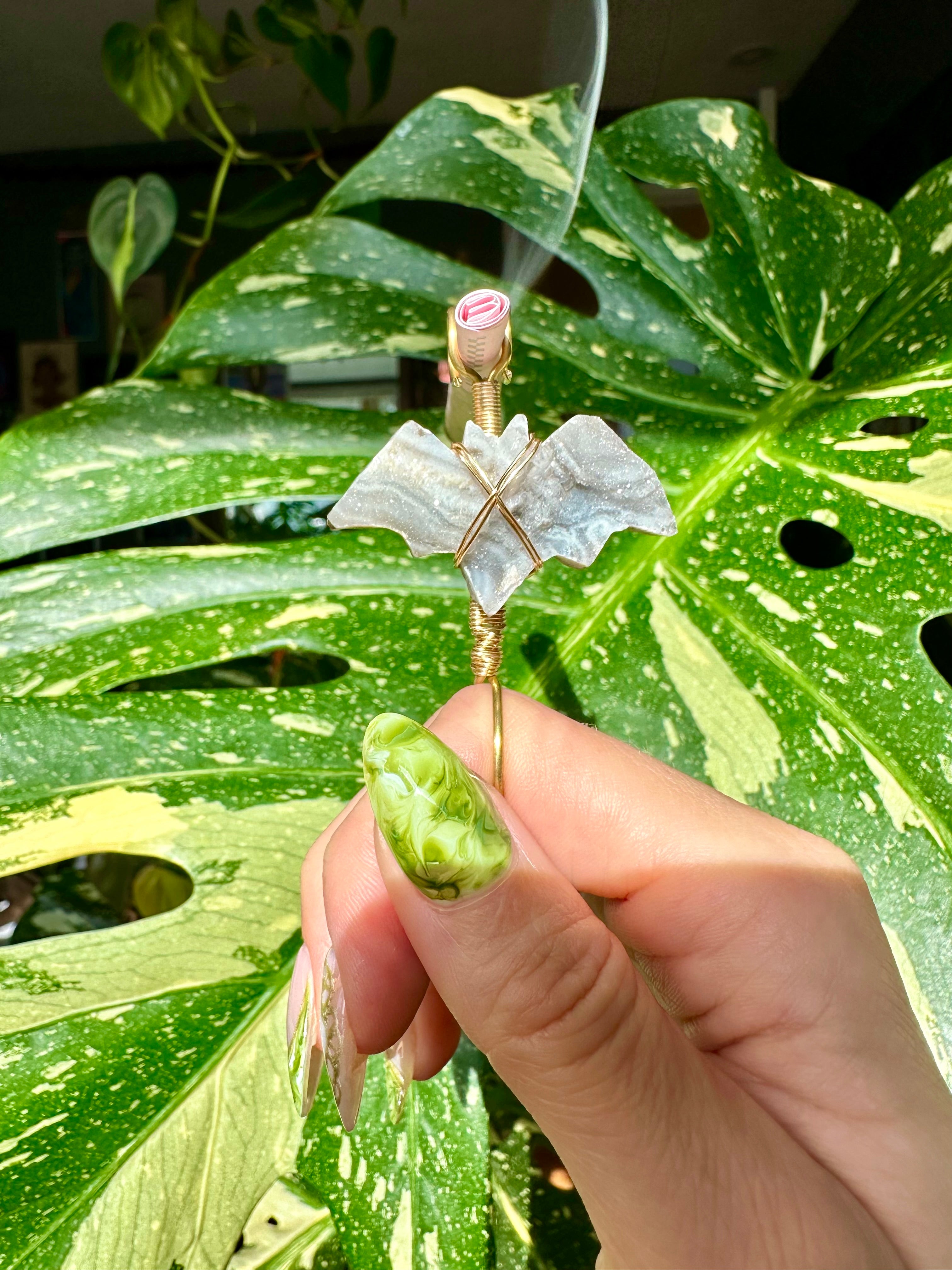 chalcedony druzy bat smoke ring ♡