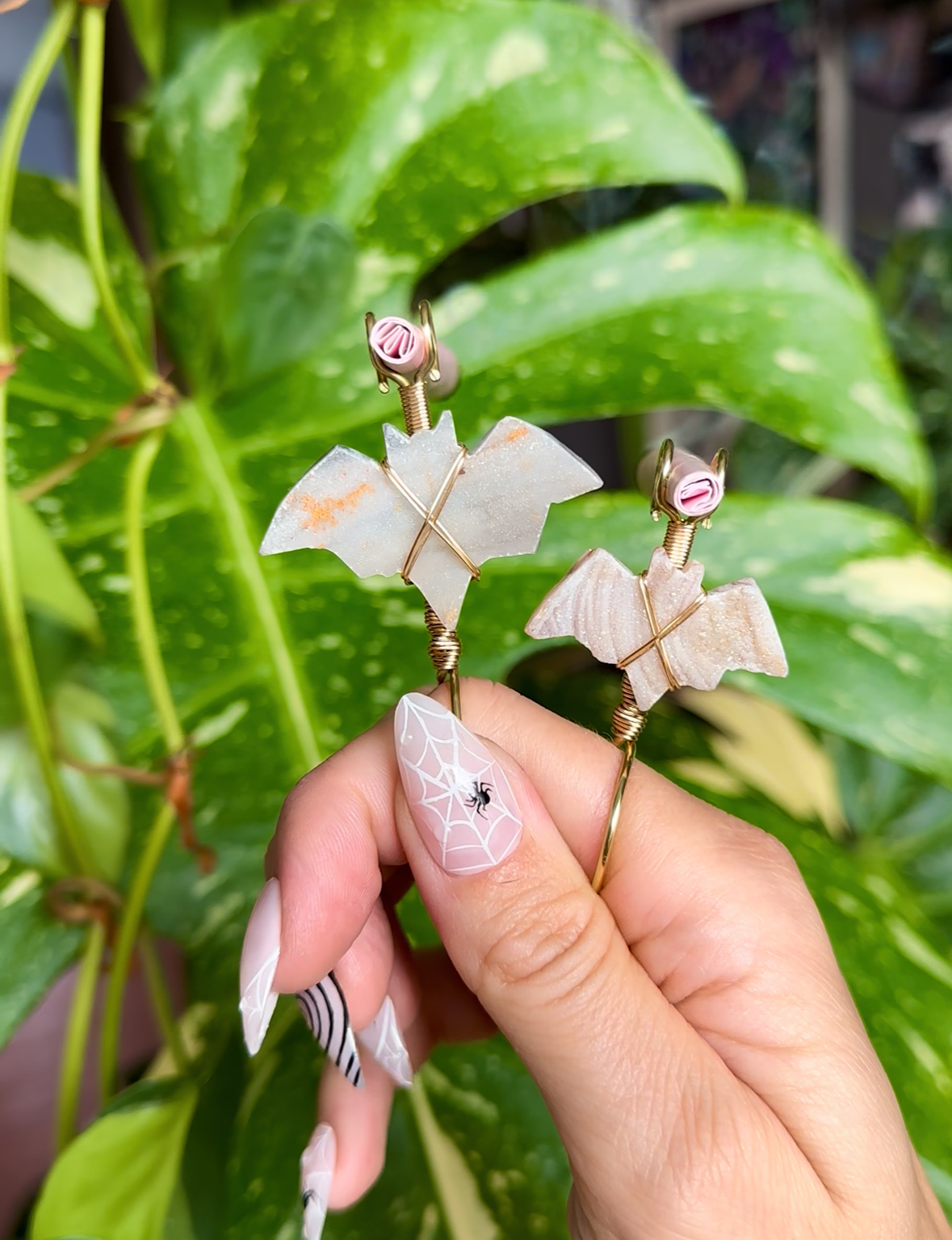 chalcedony druzy bat smoke ring ♡