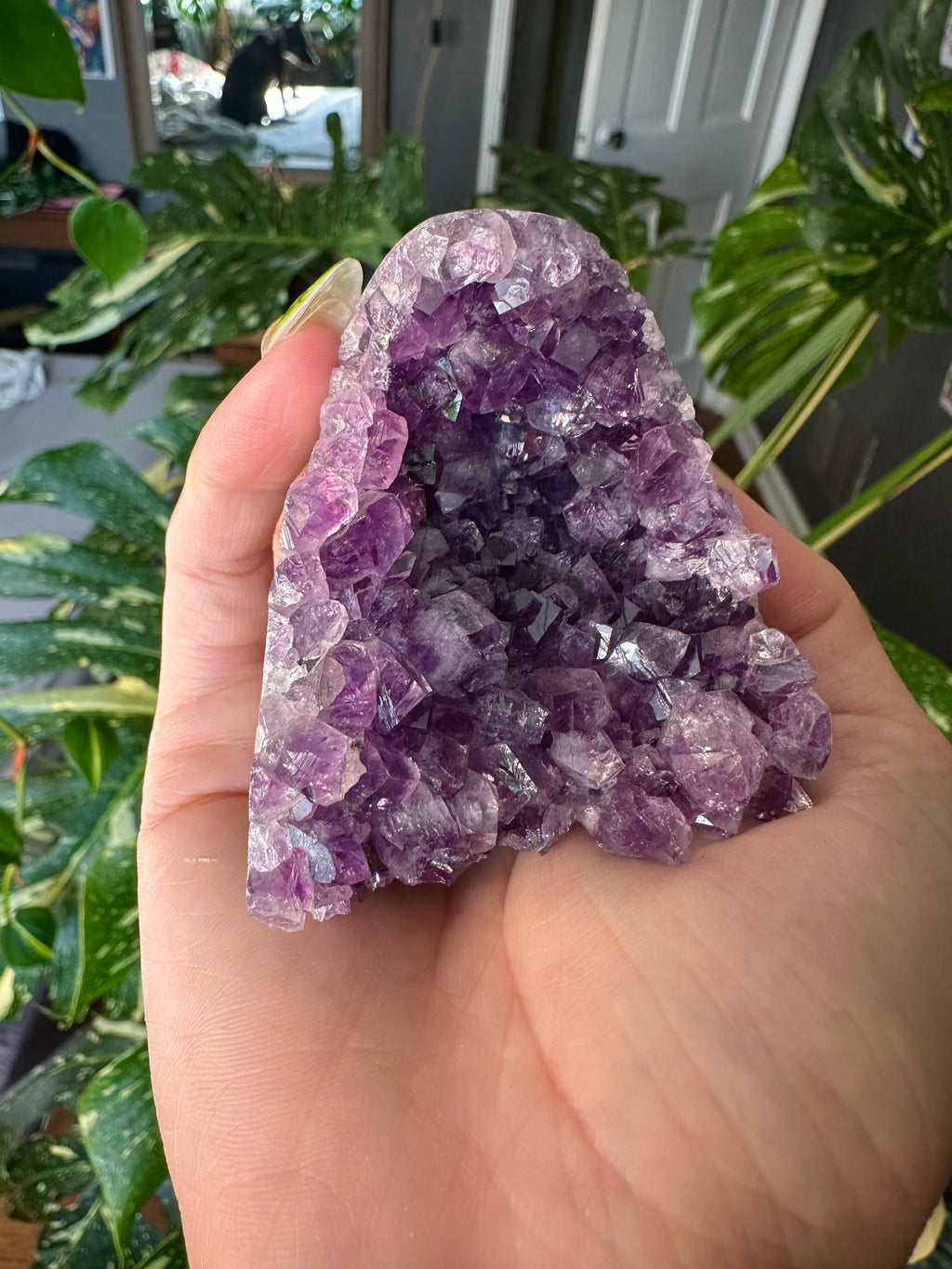 raw amethyst druzy- self standing 3
