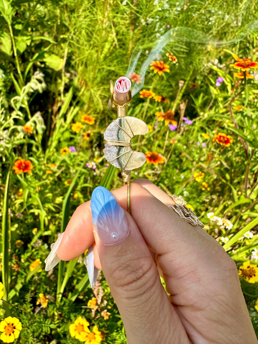 little agate quartz crystal moon  ☾ smoke ring ♡