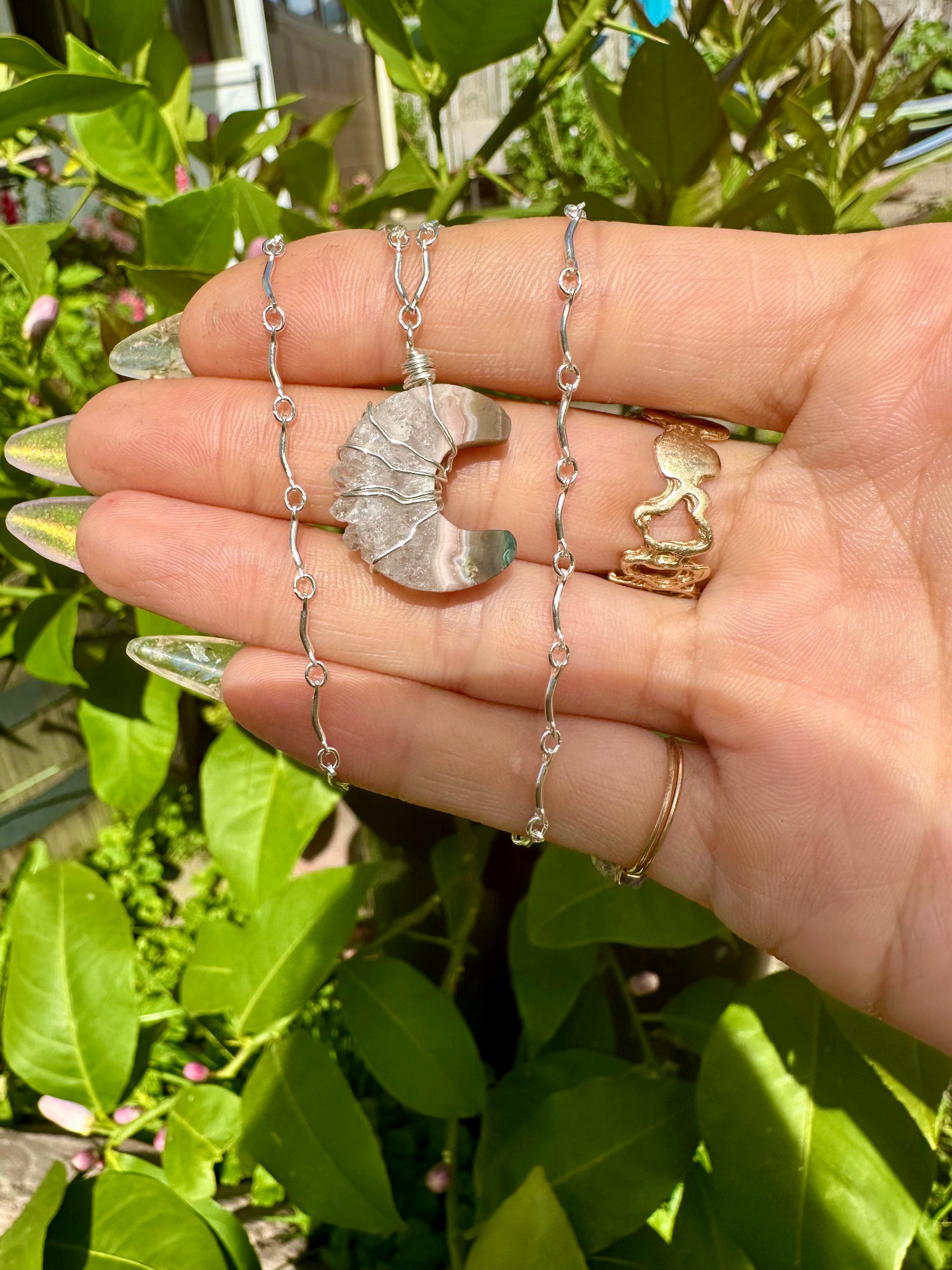 ♡*one of one*♡ lil agate quartz moon necklace silver
