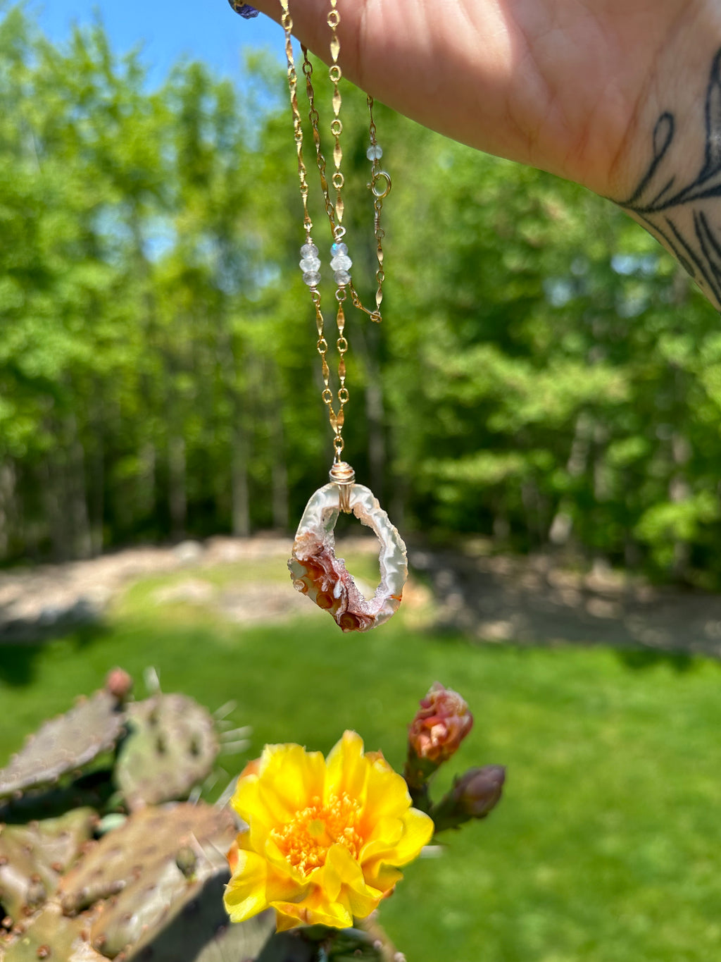 lil portal agate geode necklace