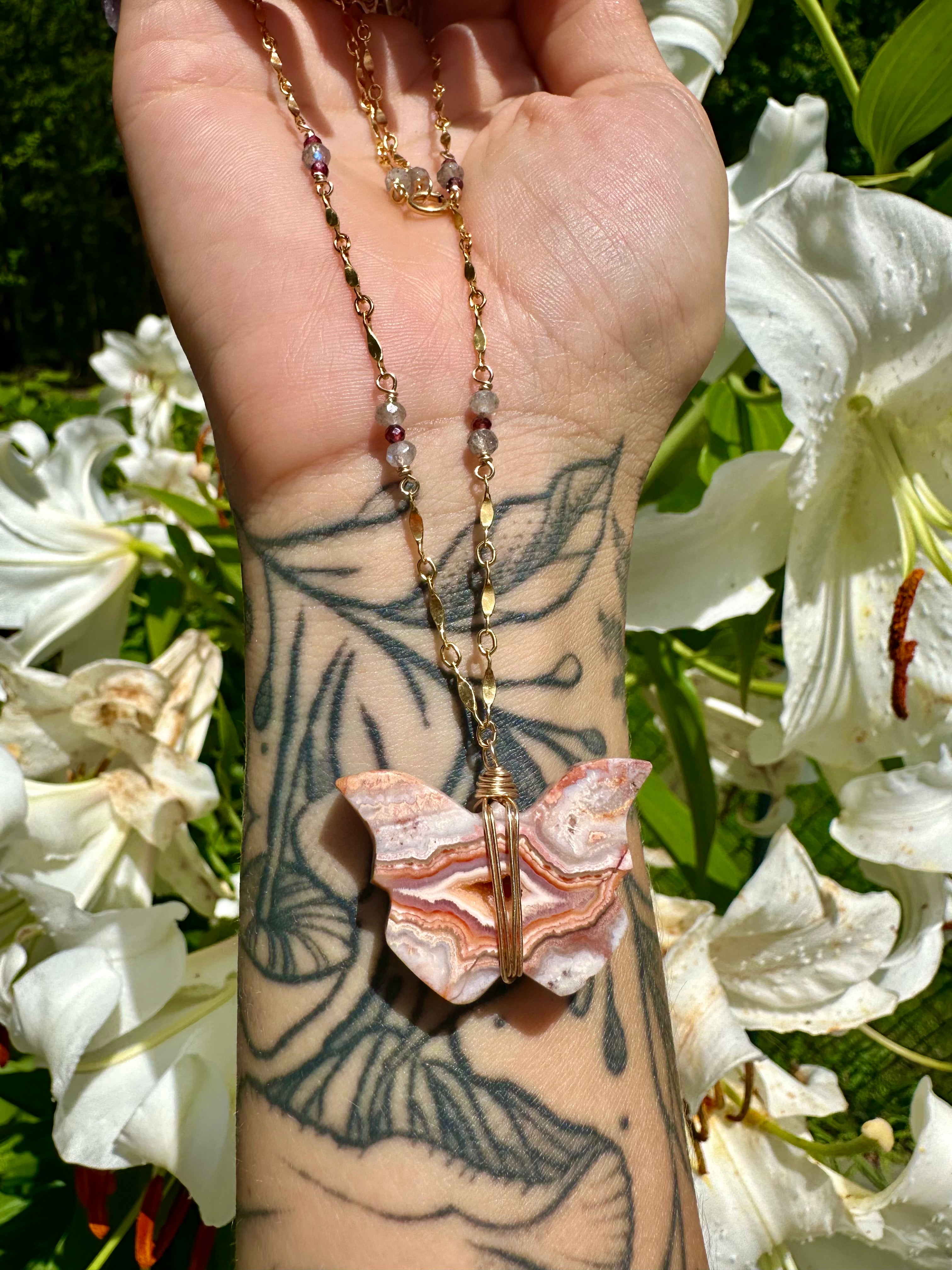 ♡*one of one*♡ pink crazy lace agate druzy butterfly gold necklace
