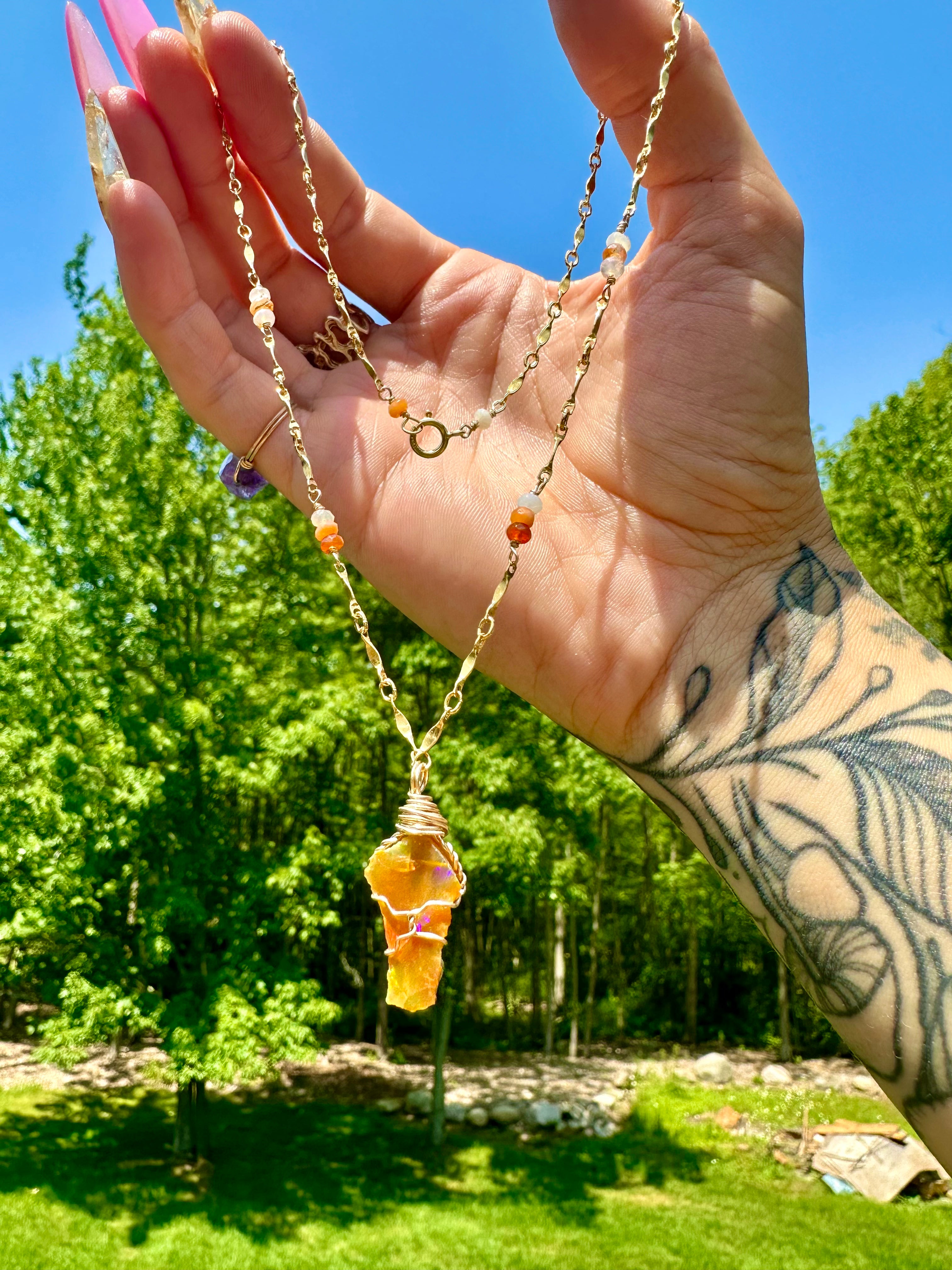 ♡*one of one*♡ raw opal gold necklace 💛