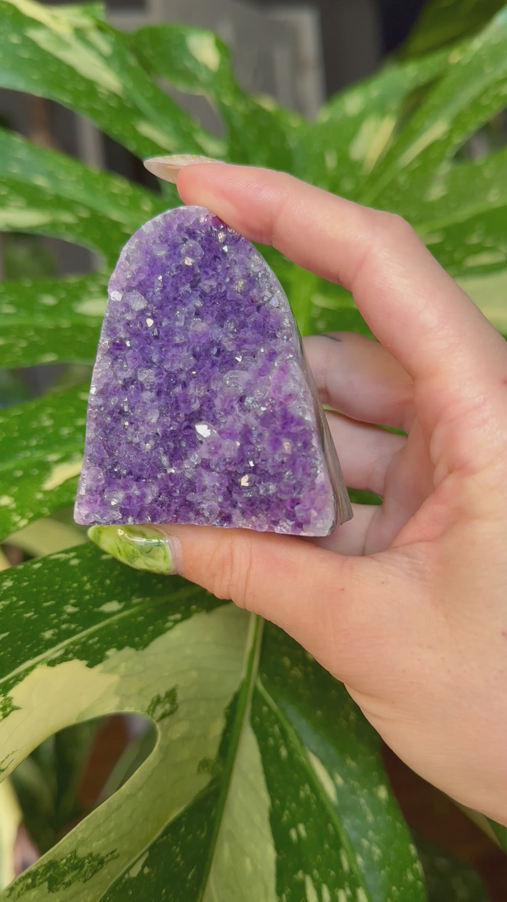 raw amethyst druzy- self standing 1