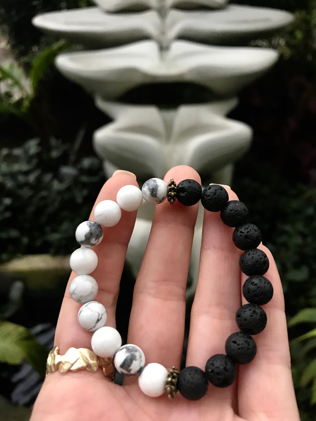 balance howlite & lava bracelet