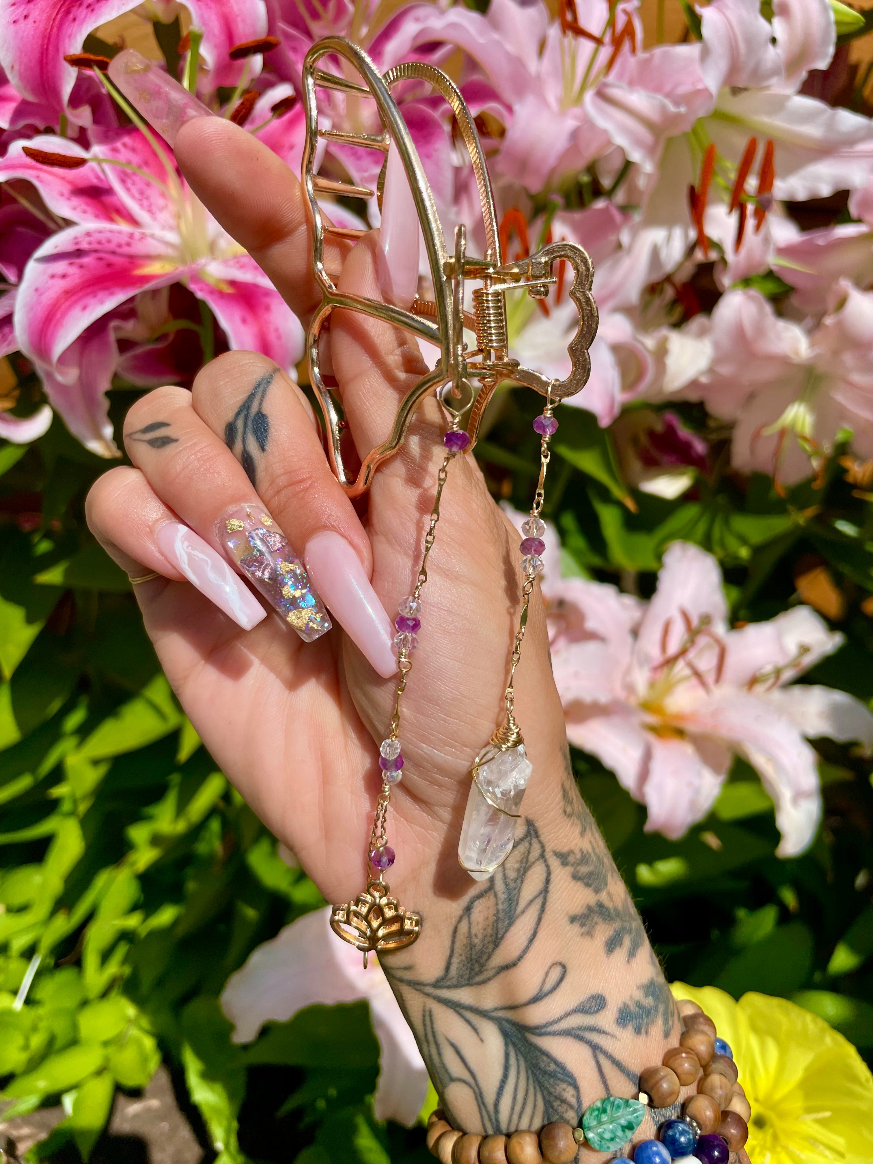 butterfly lotus drippy crystal clip