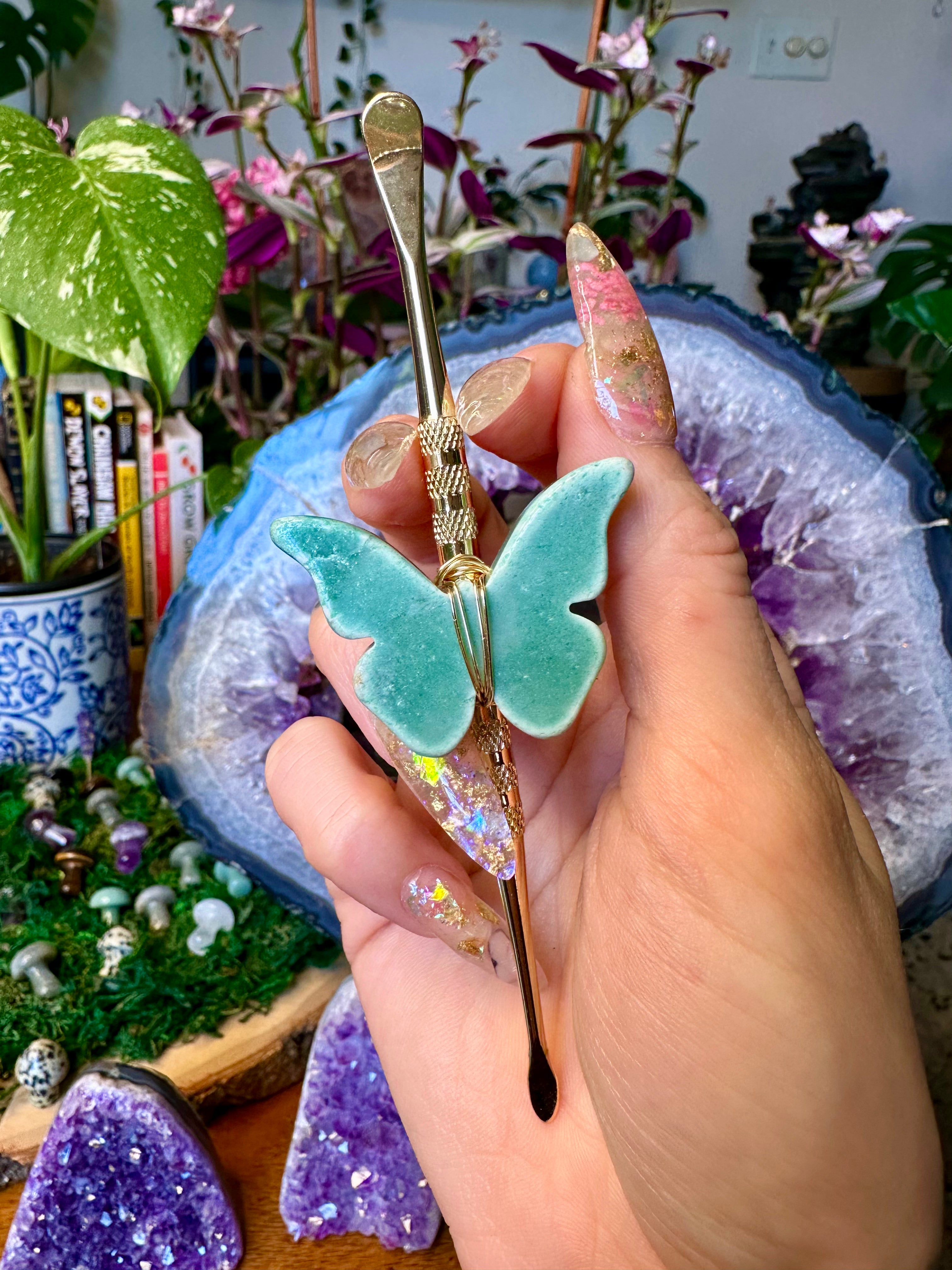 crystal butterfly dabber ♡