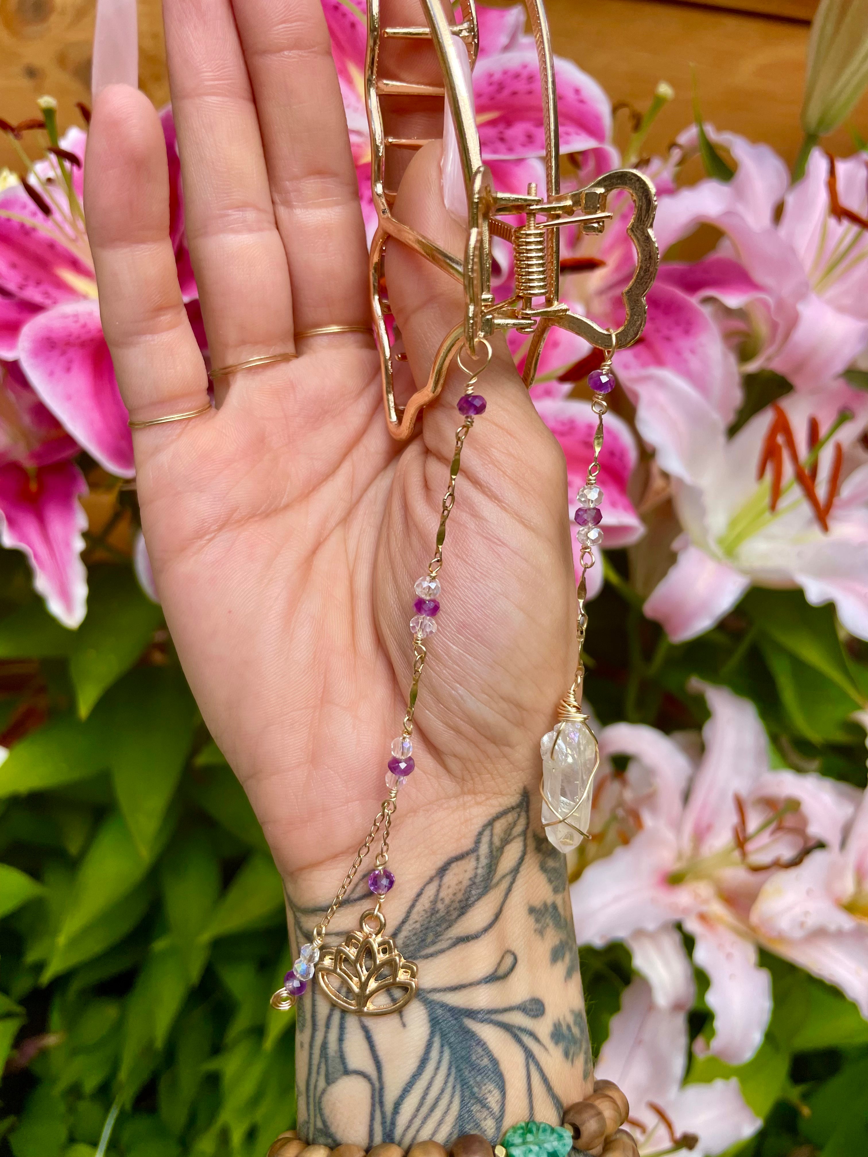 butterfly lotus drippy crystal clip