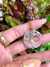 Load image into Gallery viewer, little quartz moon necklace
