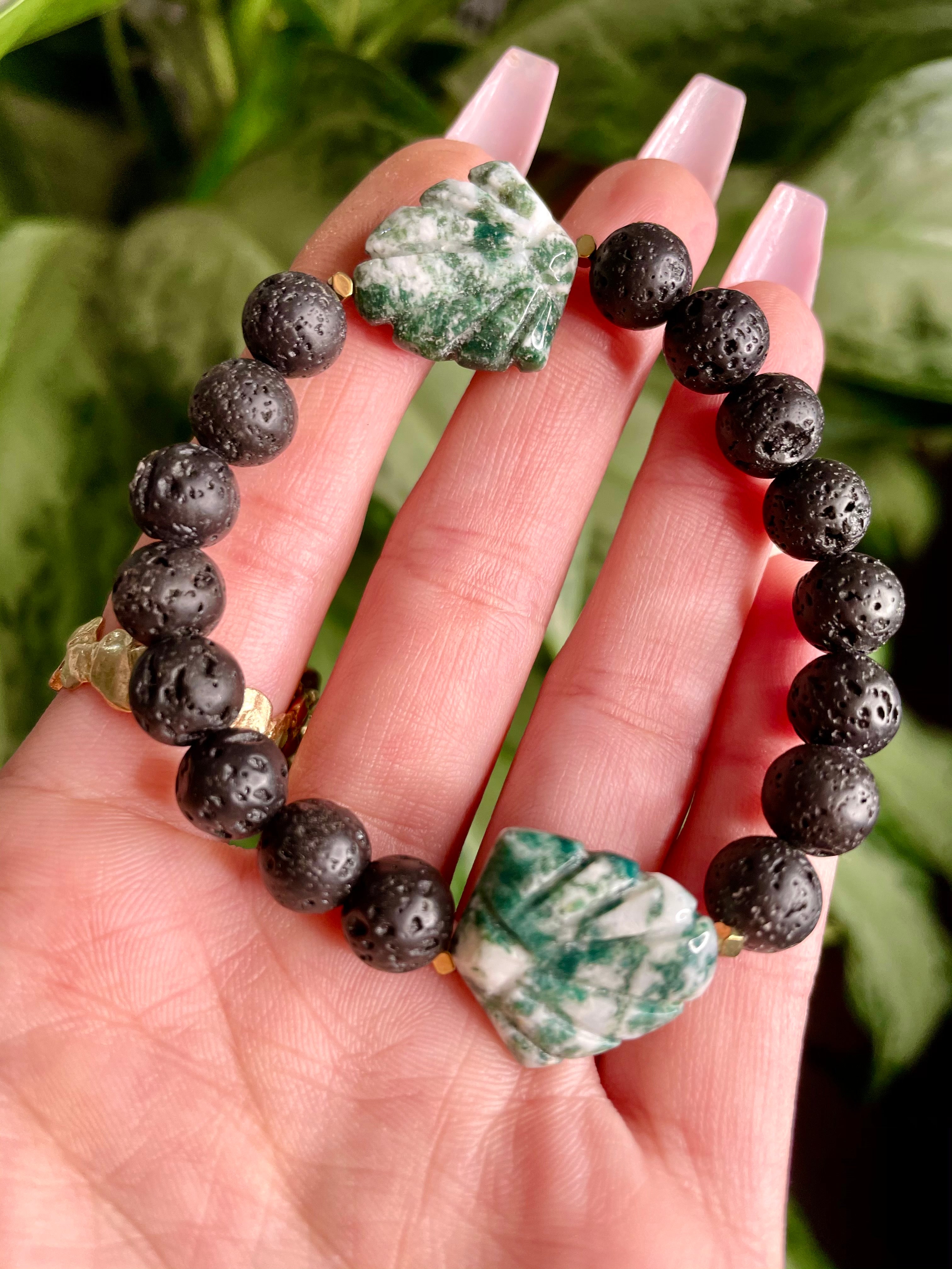 grand palm leaves agate & lava bracelet