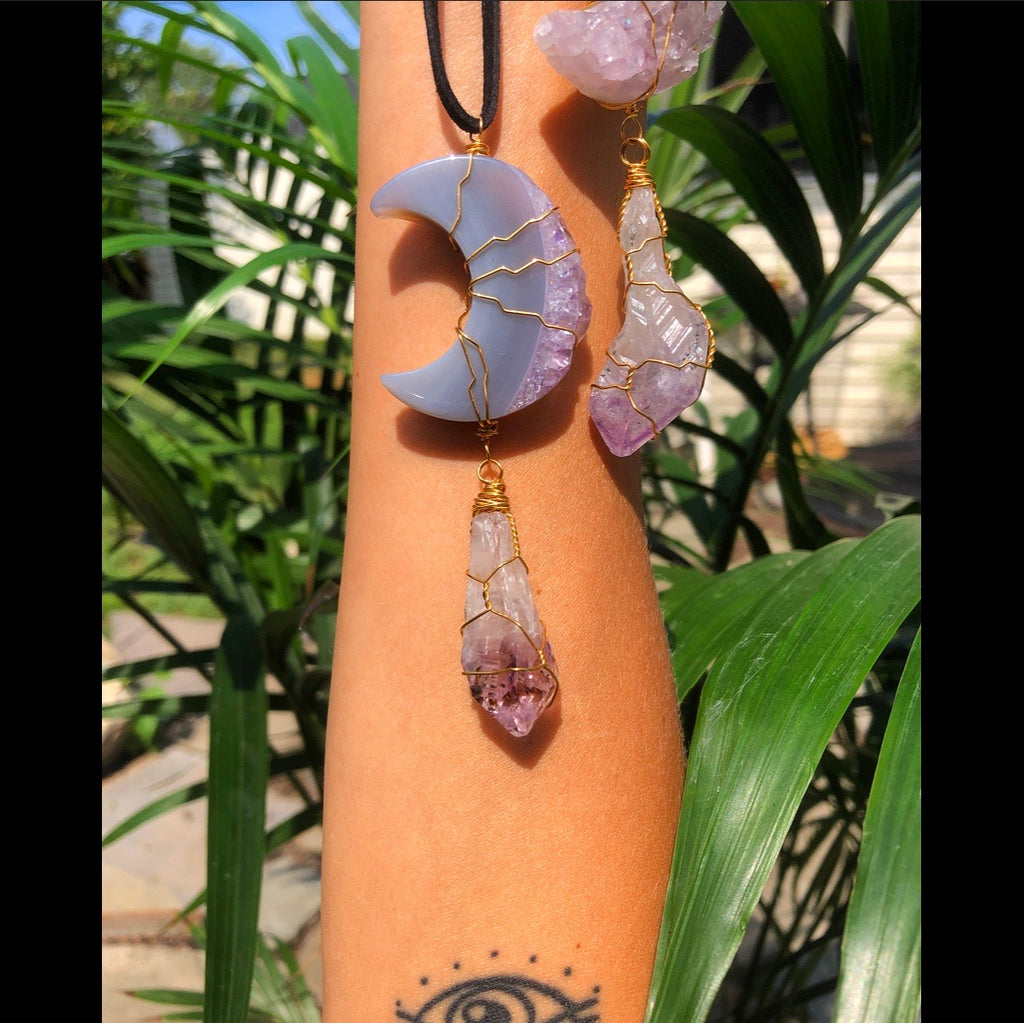 agate moon dangle | decor